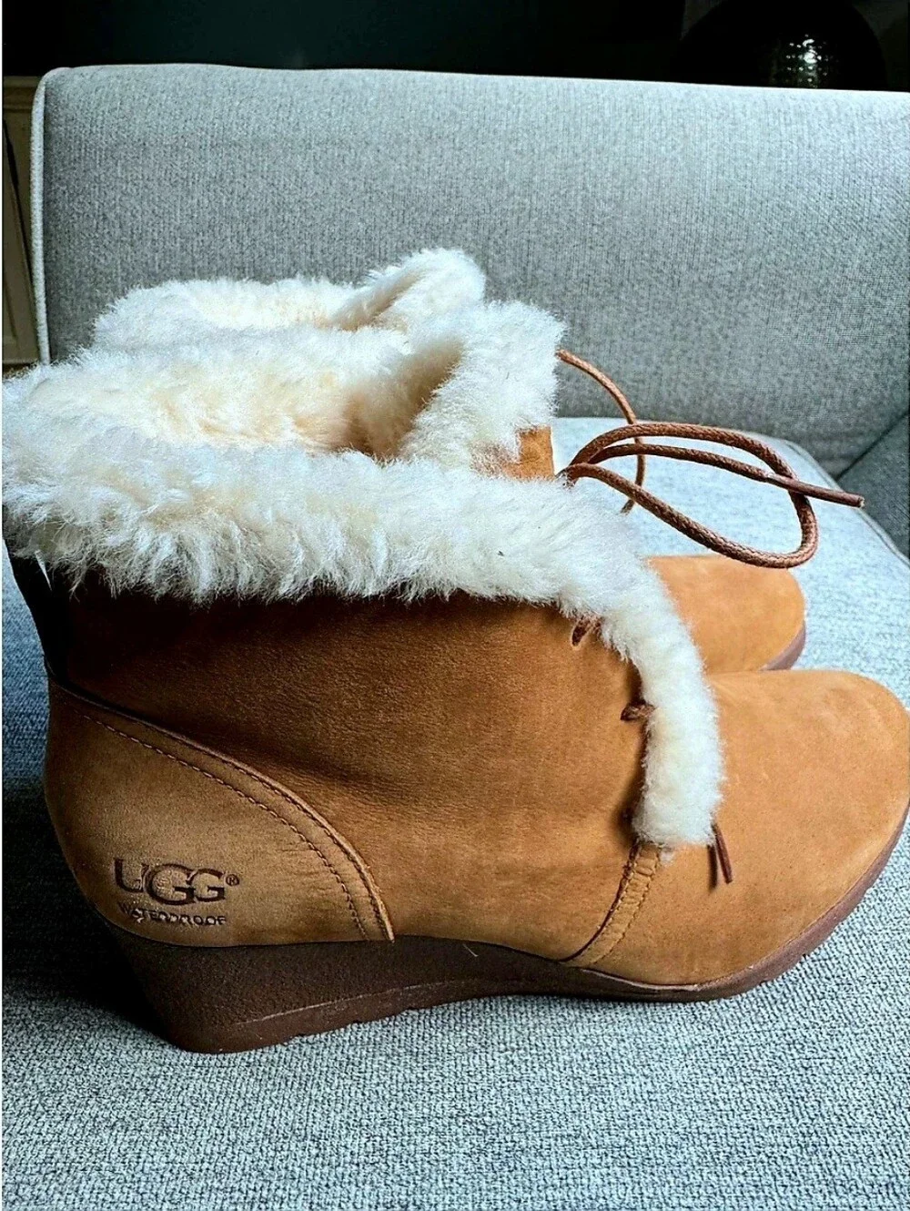 UGG JEOVANA CHESTNUT SUEDE WATERPROOF ANKLE WEDGE BOOTIES BOOTS Size 7